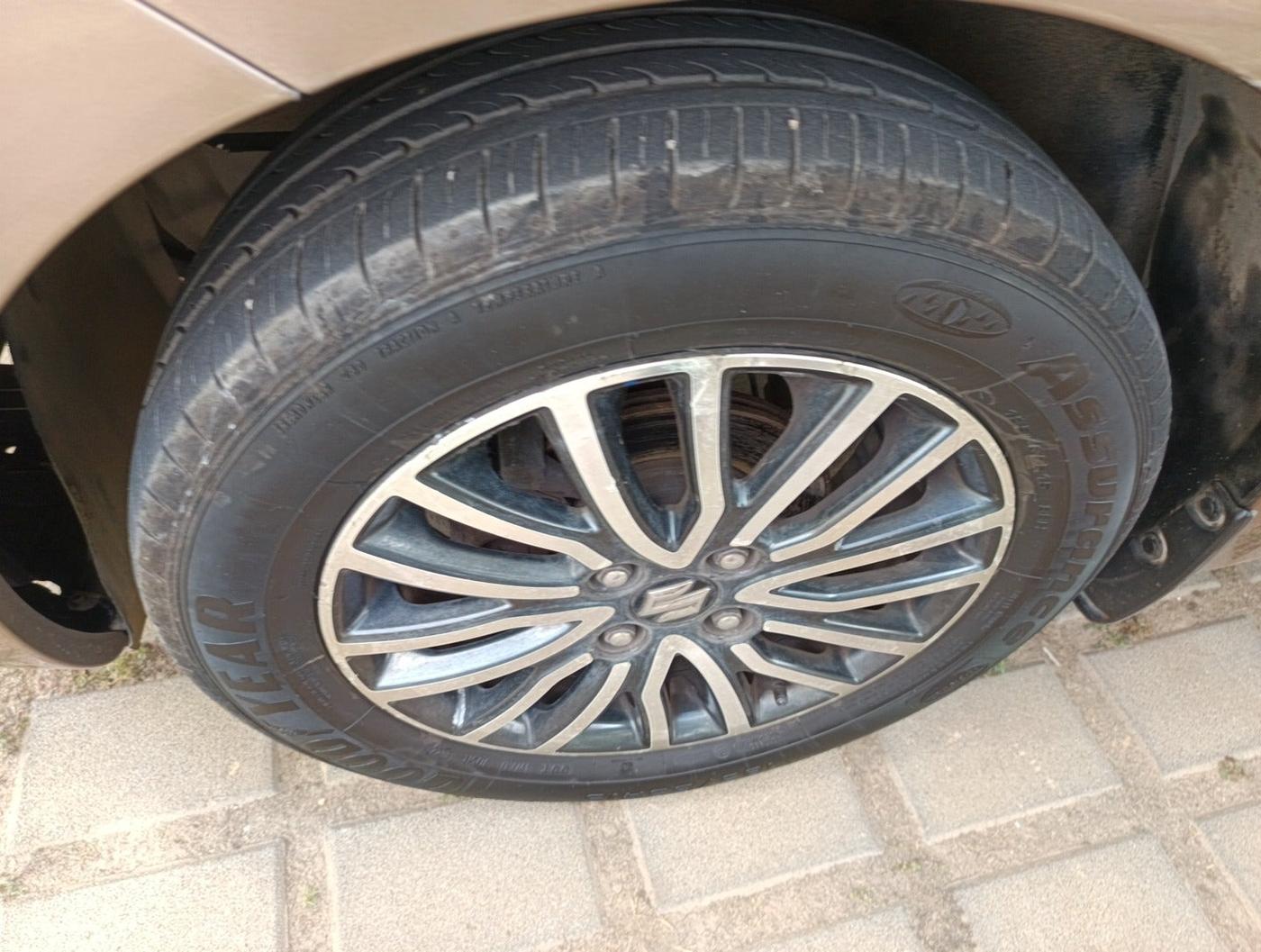 2017 Maruti Dzire ZXI PLUS AMT, Petrol, Automatic, 74,800 km, tyre
