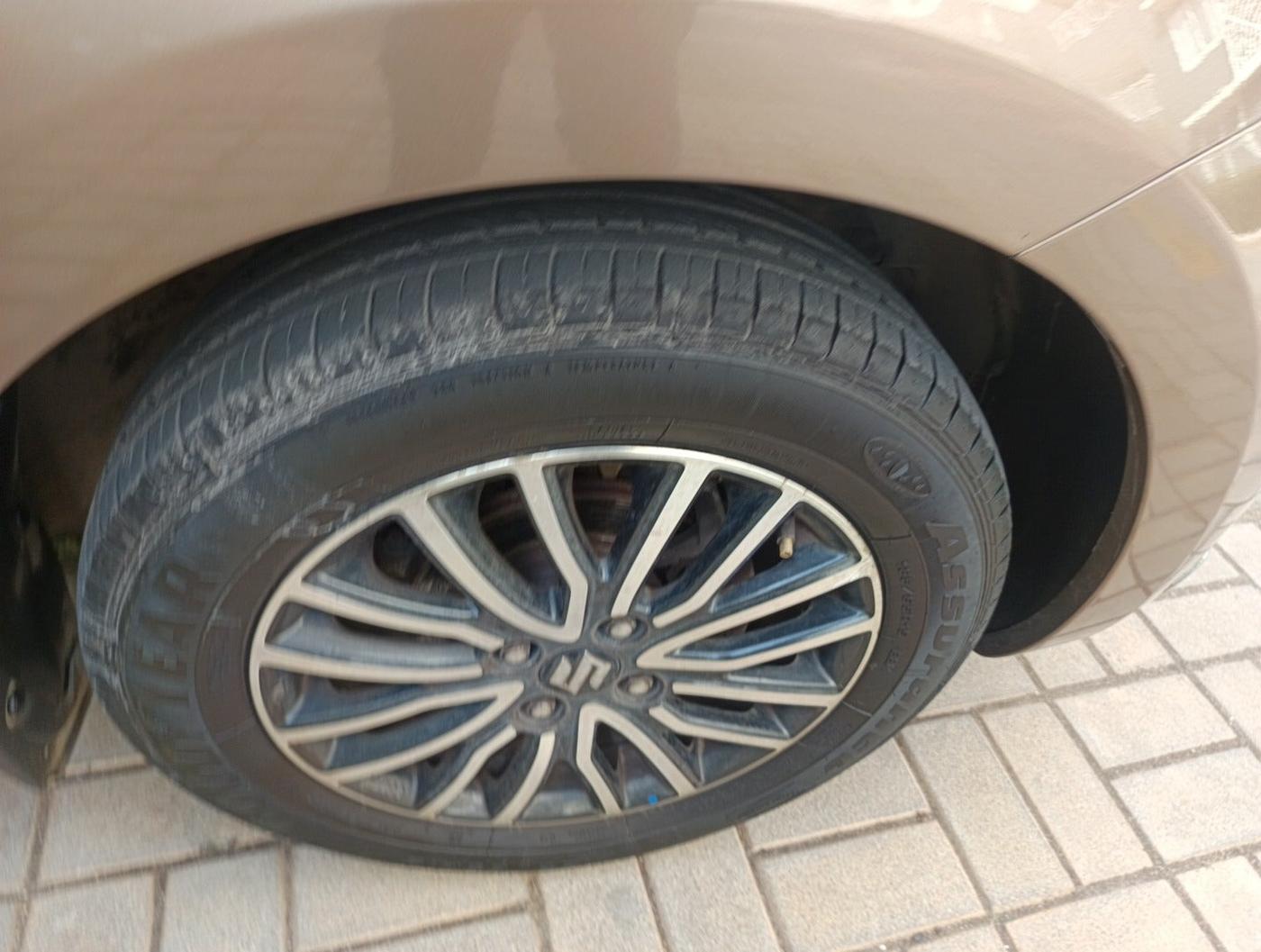 2017 Maruti Dzire ZXI PLUS AMT, Petrol, Automatic, 74,800 km, tyre