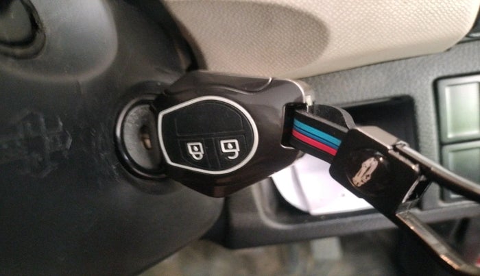 2018 Maruti Wagon R 1.0 VXI, Petrol, Manual, 1,07,777 km, interior