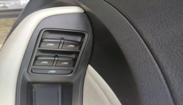 2023 MG ASTOR SAVVY 1.5 CVT, Petrol, Automatic, 21,629 km, interior