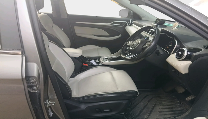 2023 MG ASTOR SAVVY 1.5 CVT, Petrol, Automatic, 21,629 km, interior