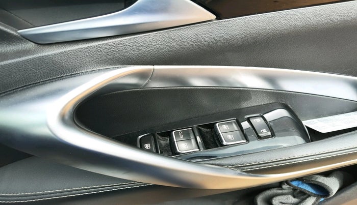 2019 MG HECTOR SHARP HYBRID 1.5 PETROL, Petrol, Manual, 66,752 km, interior