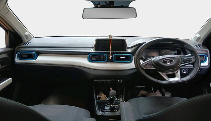 2024 Tata PUNCH Creative Flagship Dual Tone AMT, Petrol, Automatic, 10,858 km, interior