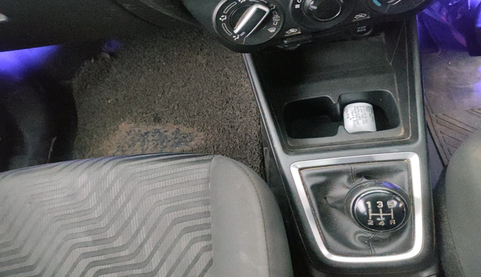 2022 Maruti Swift VXI, Petrol, Manual, 1,45,346 km, interior