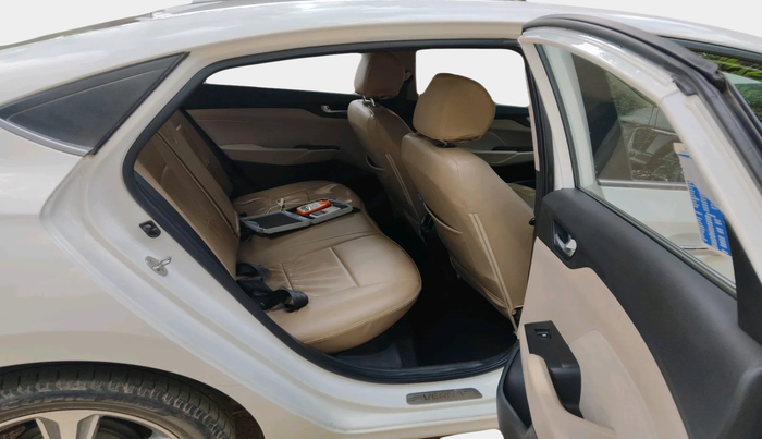 2019 Hyundai Verna 1.6 VTVT SX, Petrol, Manual, 42,035 km, interior