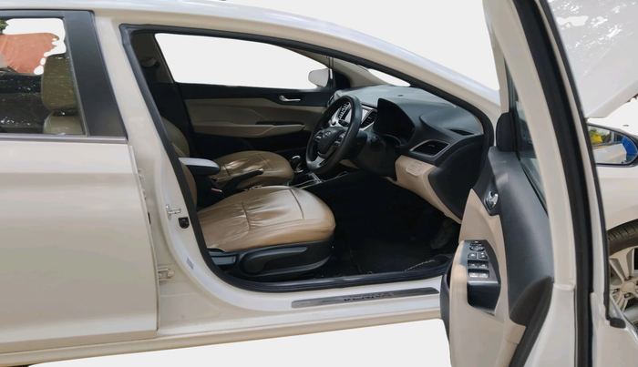 2019 Hyundai Verna 1.6 VTVT SX, Petrol, Manual, 42,035 km, interior