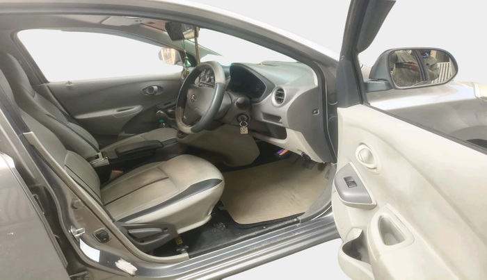2015 Datsun Go Plus T, Petrol, Manual, 49,434 km, interior