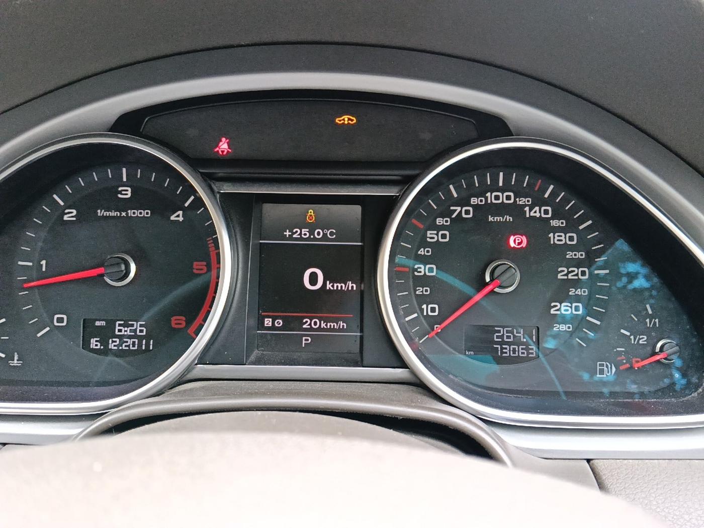 2012 Audi Q7 4.2 TDI QUATTRO, Diesel, Automatic, 73,063 km, interior