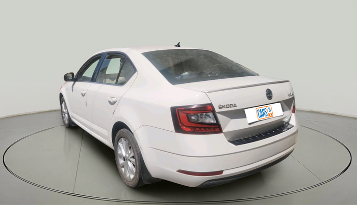 2017 Skoda Octavia L&K 1.8 TSI AT, Petrol, Automatic, 1,39,707 km, exterior