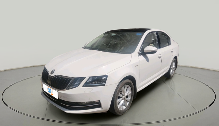 2017 Skoda Octavia L&K 1.8 TSI AT, Petrol, Automatic, 1,39,707 km, exterior