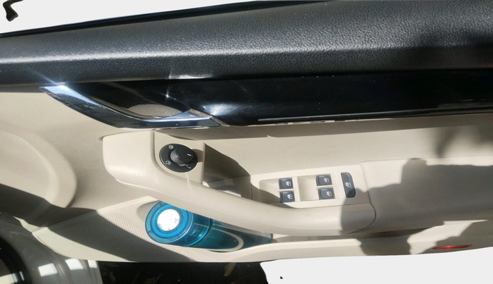 2017 Skoda Octavia L&K 1.8 TSI AT, Petrol, Automatic, 1,39,707 km, interior