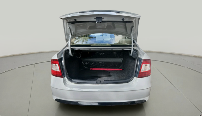 2016 Skoda Rapid 1.6 MPI STYLE PLUS AT, Petrol, Automatic, 63,135 km, exterior