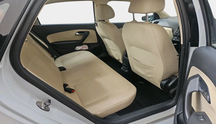 2016 Skoda Rapid 1.6 MPI STYLE PLUS AT, Petrol, Automatic, 63,135 km, interior