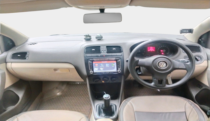 2011 Volkswagen Vento TRENDLINE 1.6, Petrol, Manual, 87,355 km, interior