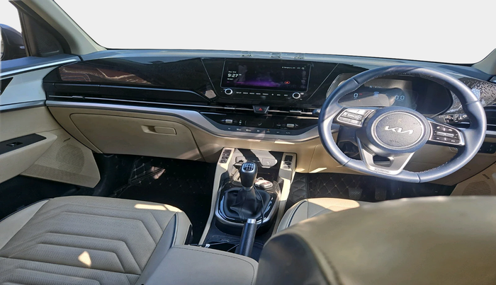 2023 KIA CARENS LUXURY PLUS IMT 1.5 DIESEL IMT, Diesel, Manual, 24,811 km, interior