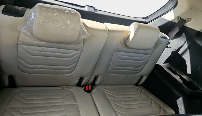 2023 KIA CARENS LUXURY PLUS IMT 1.5 DIESEL IMT, Diesel, Manual, 24,811 km, interior