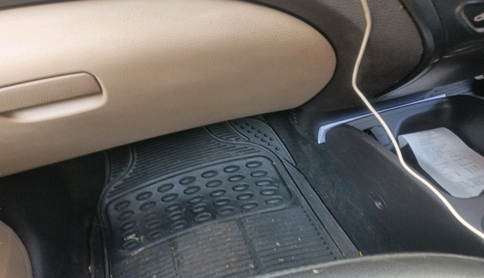 2015 Hyundai Eon ERA +, Petrol, Manual, 83,686 km, interior