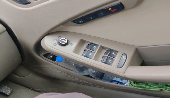 2011 Audi A4 2.0 TFSI, Petrol, Automatic, 1,17,951 km, interior