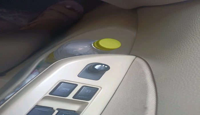 2014 Maruti Swift Dzire VXI, Petrol, Manual, 1,28,967 km, interior