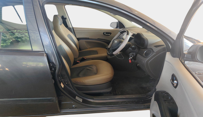 2011 Hyundai i10 MAGNA 1.2, Petrol, Manual, 41,736 km, interior