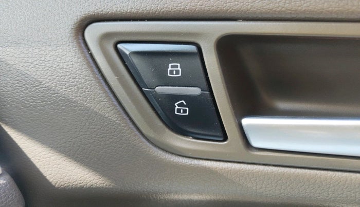 2013 Audi Q5 2.0 TDI QUATTRO, Diesel, Automatic, 96,131 km, interior