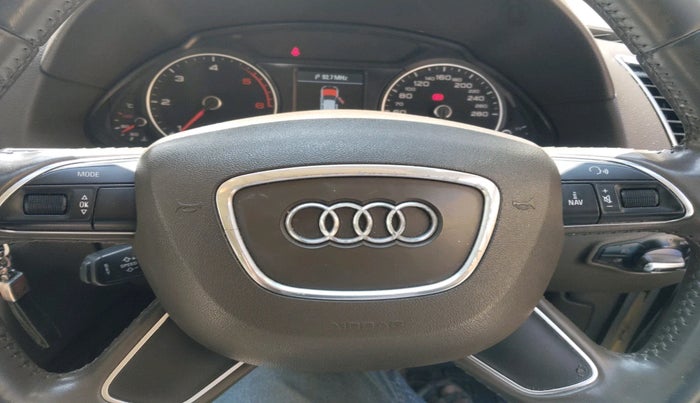 2013 Audi Q5 2.0 TDI QUATTRO, Diesel, Automatic, 96,131 km, interior