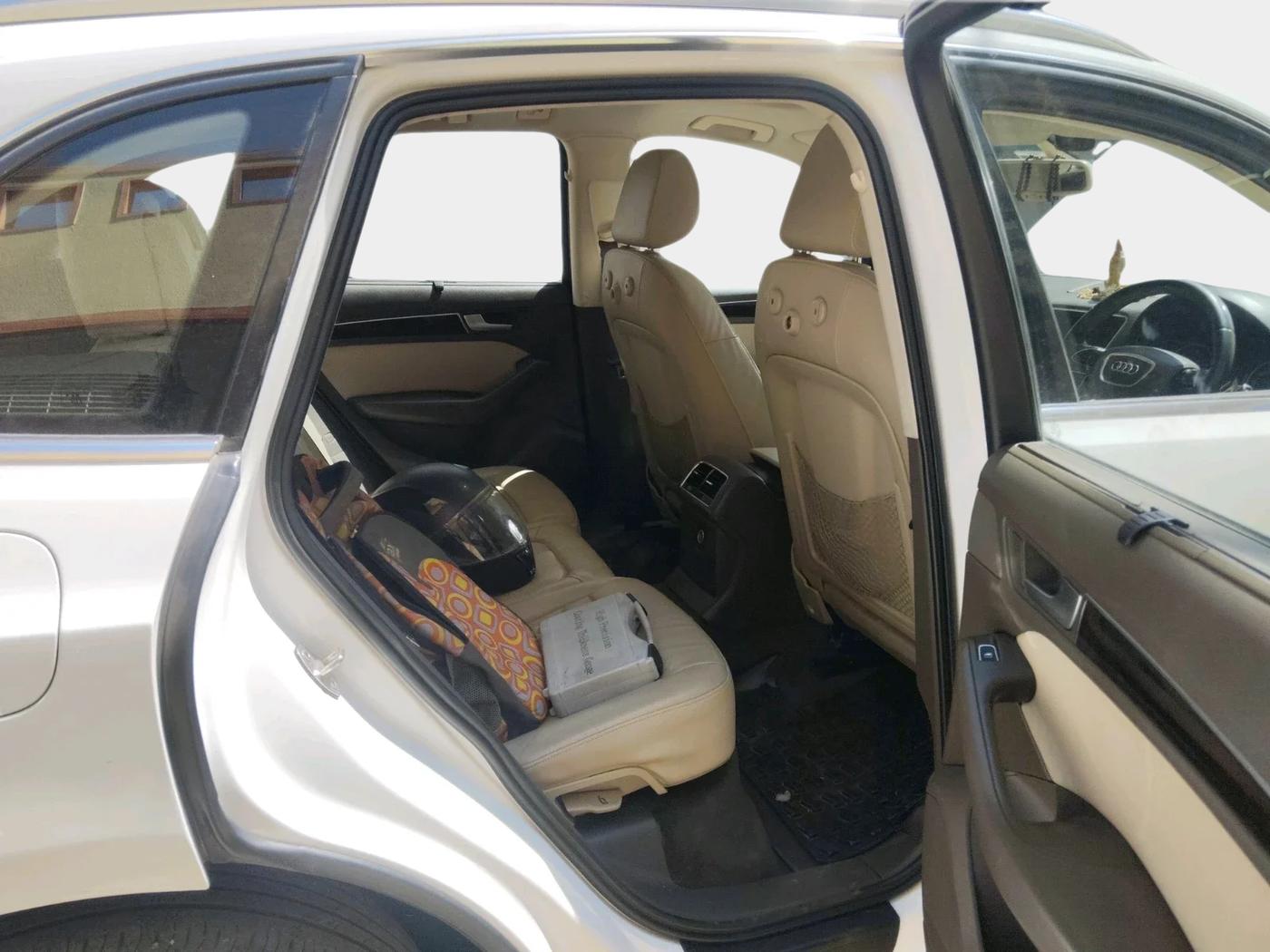2013 Audi Q5 2.0 TDI QUATTRO, Diesel, Automatic, 96,131 km, interior