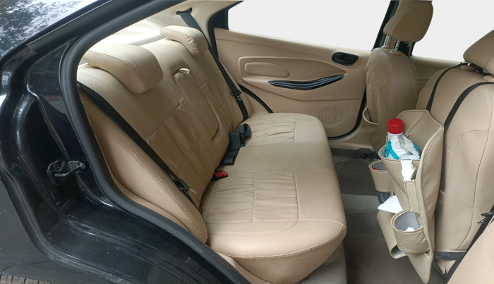 2017 Ford Figo Aspire TITANIUM 1.2 PETROL, Petrol, Manual, 39,921 km, interior