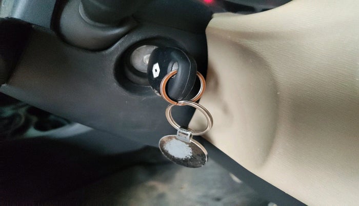 2014 Renault Duster 85 PS RXL DIESEL, Diesel, Manual, 1,13,591 km, interior