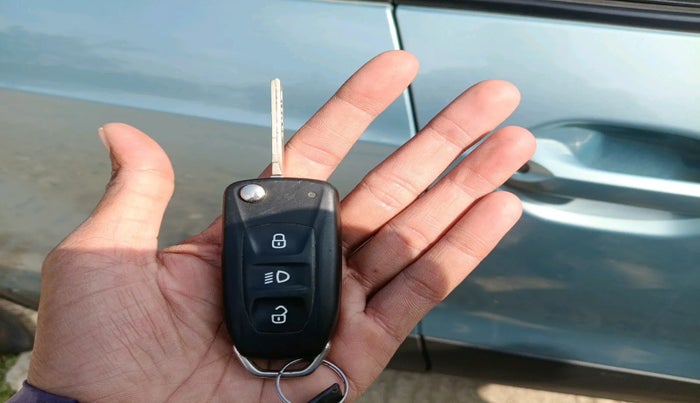 2022 Tata PUNCH ADVENTURE MT, Petrol, Manual, 25,536 km, interior