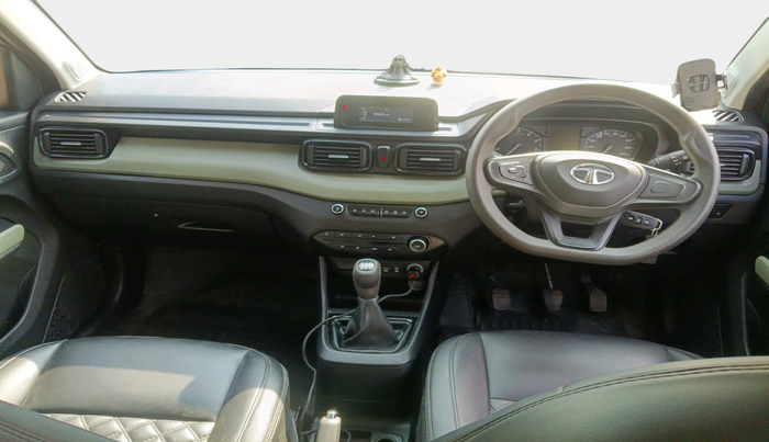 2022 Tata PUNCH ADVENTURE MT, Petrol, Manual, 25,536 km, interior