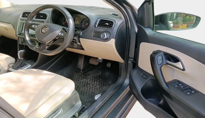 2021 Volkswagen Vento HIGHLINE PLUS 1.0L TSI AT, Petrol, Automatic, 6,761 km, interior