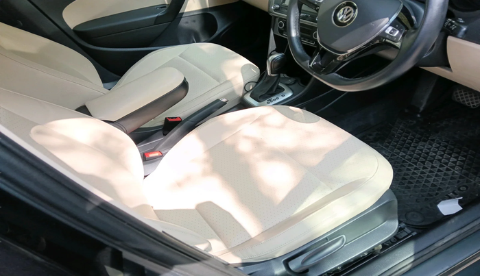 2021 Volkswagen Vento HIGHLINE PLUS 1.0L TSI AT, Petrol, Automatic, 6,761 km, interior