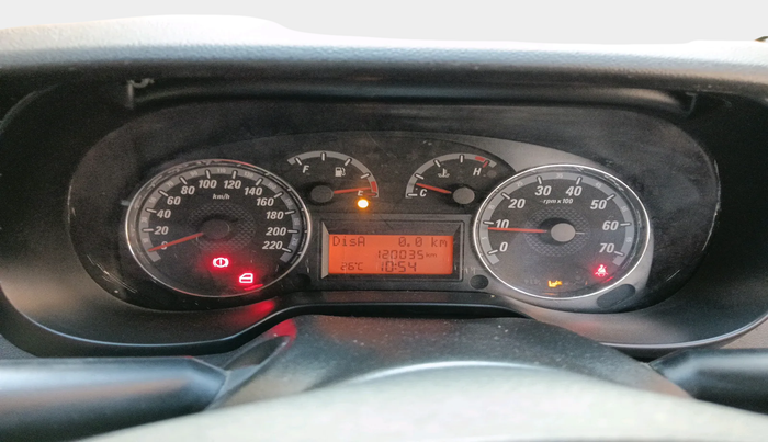 2011 Fiat Grand Punto EMOTION 1.3, Diesel, Manual, 1,20,035 km, interior