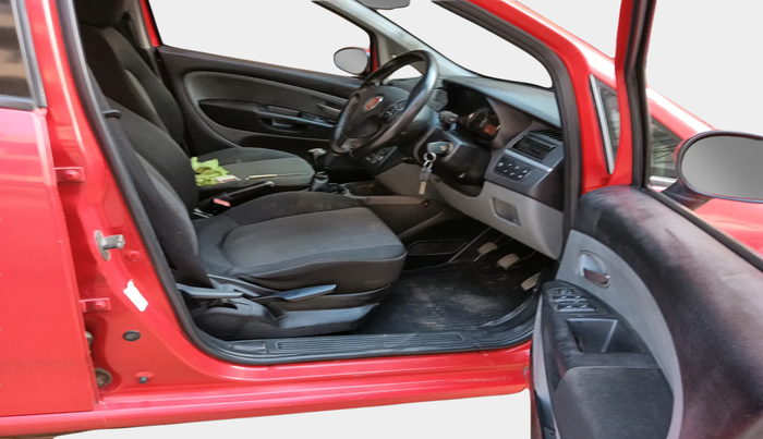 2011 Fiat Grand Punto EMOTION 1.3, Diesel, Manual, 1,20,035 km, interior