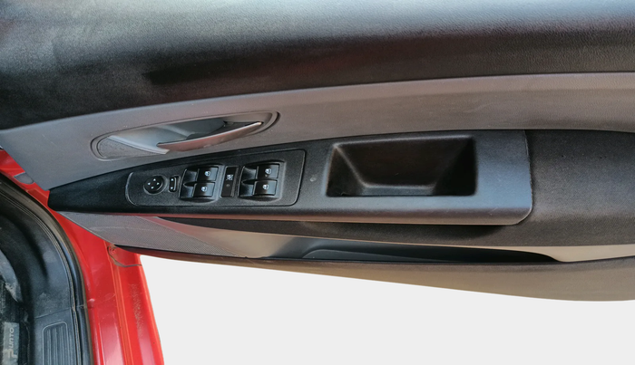 2011 Fiat Grand Punto EMOTION 1.3, Diesel, Manual, 1,20,035 km, interior