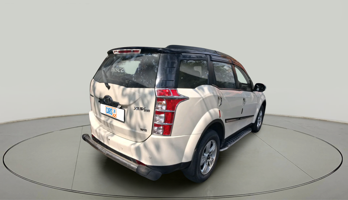 2015 Mahindra XUV500 W8, Diesel, Manual, 1,20,248 km, exterior