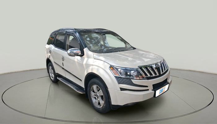 2015 Mahindra XUV500 W8, Diesel, Manual, 1,20,248 km, exterior
