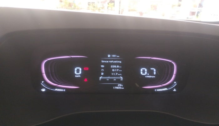 2022 KIA CARENS PRESTIGE PLUS 1.4 PETROL 7 STR, Petrol, Manual, 17,805 km, interior