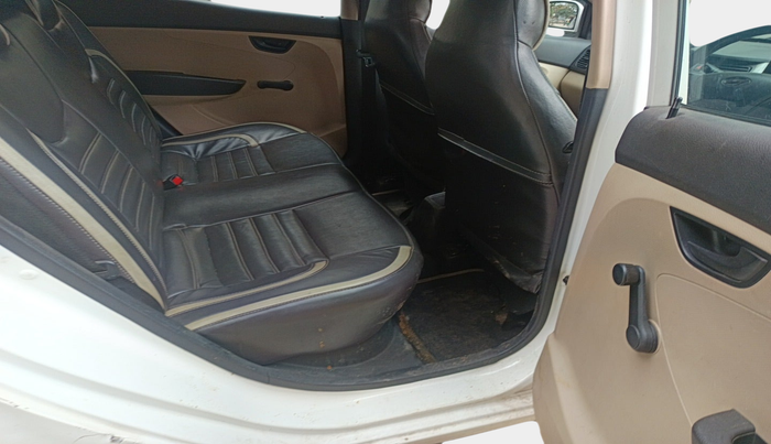 2013 Hyundai Eon MAGNA +, Petrol, Manual, 72,048 km, interior