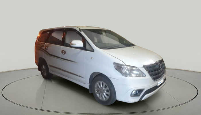 2014 Toyota Innova 2.5 VX 8 STR, Diesel, Manual, 90,771 km, exterior