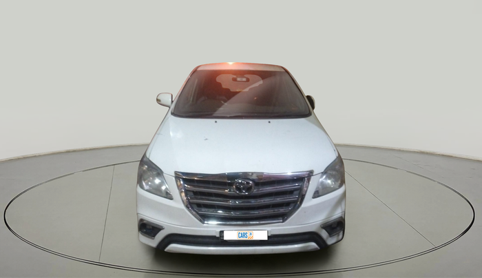 2014 Toyota Innova 2.5 VX 8 STR, Diesel, Manual, 90,771 km, exterior