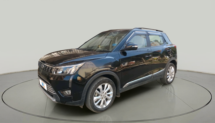 2021 Mahindra XUV300 W8 1.2 PETROL, Petrol, Manual, 15,585 km, exterior
