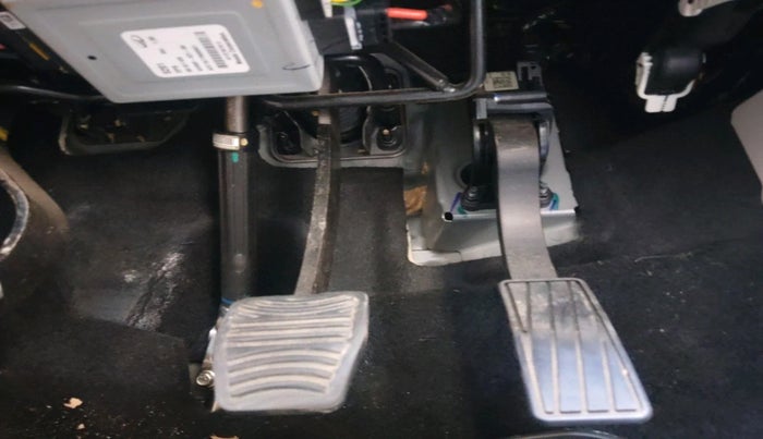 2021 Mahindra XUV300 W8 1.2 PETROL, Petrol, Manual, 15,585 km, interior