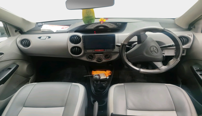 2011 Toyota Etios Liva G, Petrol, Manual, 74,048 km, interior