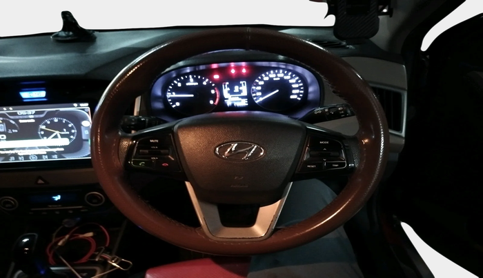 2015 Hyundai Creta SX PLUS AT 1.6 DIESEL, Diesel, Automatic, 1,72,866 km, interior