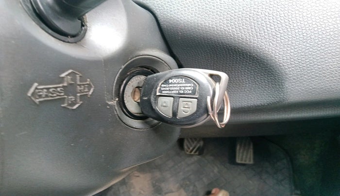 2010 Maruti Swift ZXI, Petrol, Manual, 78,282 km, interior