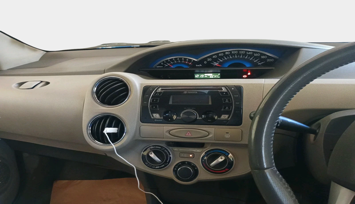 2015 Toyota Etios VX-D, Diesel, Manual, 1,66,141 km, interior