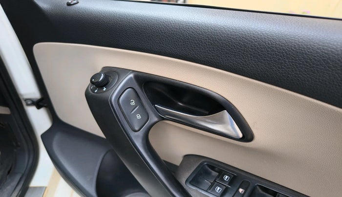 2013 Volkswagen Polo HIGHLINE DIESEL, Diesel, Manual, 94,197 km, interior