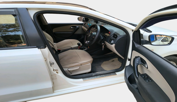 2013 Volkswagen Polo HIGHLINE DIESEL, Diesel, Manual, 94,197 km, interior